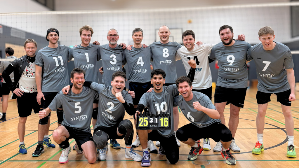Das Mannschaftsbild der BSV 98 Bayreuth Volleyballmannschaft Herren II